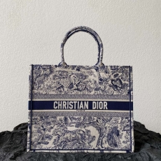 Dior Shopping Bags